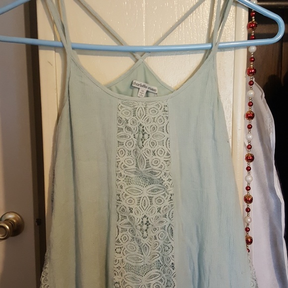 🌼 Mint green lace dress 🌼 - Picture 2 of 3